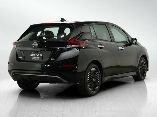 2023 Nissan Leaf SV PLUS