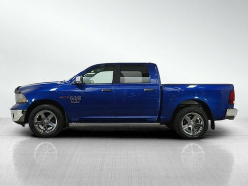 2017 RAM 1500 SLT