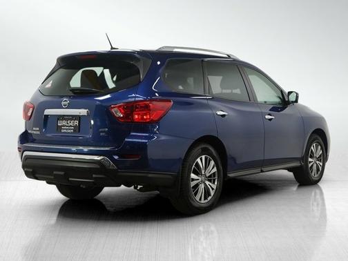 2018 Nissan Pathfinder SL