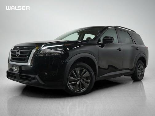 2023 Nissan Pathfinder SV