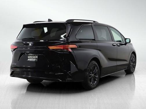 2025 Toyota Sienna XSE
