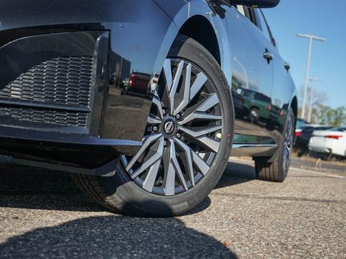 Super Black Clearcoat 2026 Nissan Altima SV
