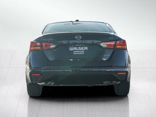 Super Black Clearcoat 2026 Nissan Altima SV