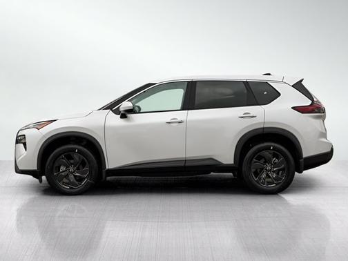Everest White Pearl Tricoat 2026 Nissan Rogue SV