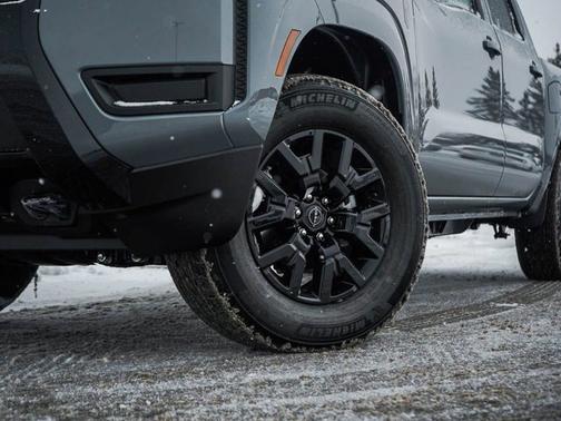 Boulder Gray Pearl 2026 Nissan Frontier SV