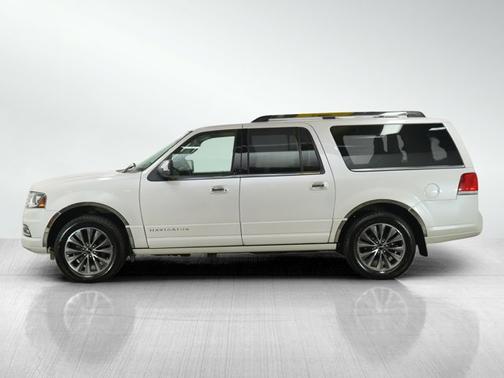 2016 Lincoln Navigator Select