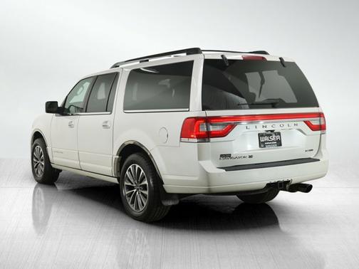 2016 Lincoln Navigator Select