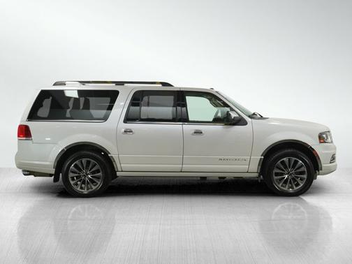 2016 Lincoln Navigator Select