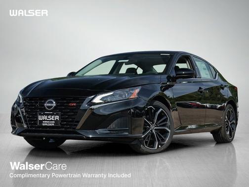 Super Black Clearcoat 2026 Nissan Altima SR