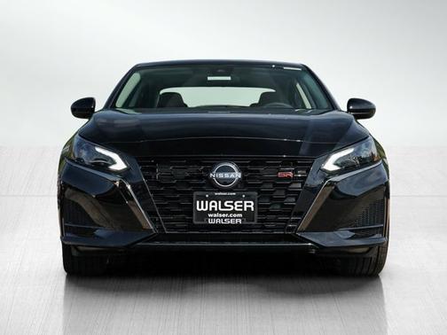 Super Black Clearcoat 2026 Nissan Altima SR