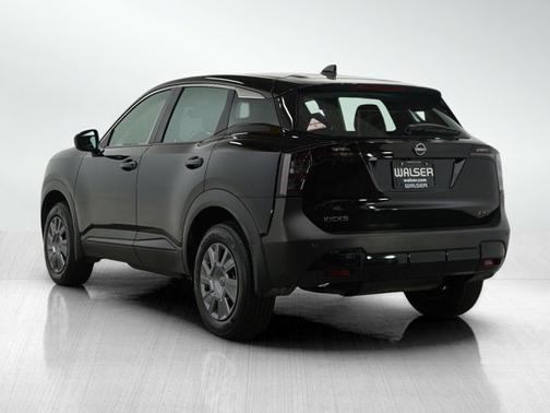 2025 Nissan Kicks S