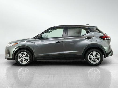 Gun Metallic 2024 Nissan Kicks S