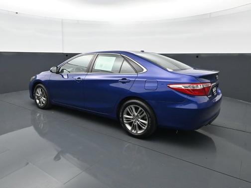 Blue Crush Metallic 2016 Toyota Camry XLE