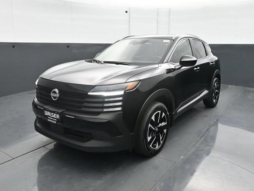 Super Black 2025 Nissan Kicks SV