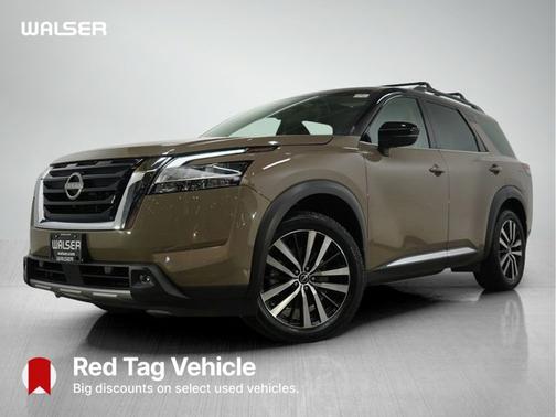 2023 Nissan Pathfinder Platinum