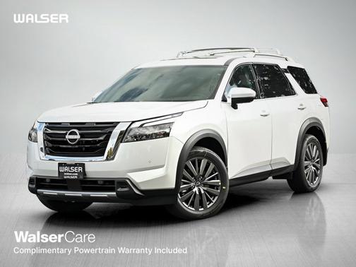 2025 Nissan Pathfinder SL