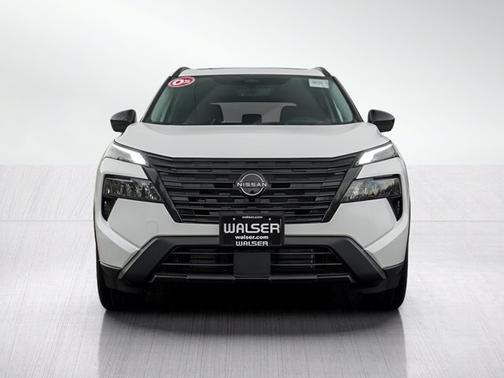 Everest White Pearl Tricoat 2026 Nissan Rogue Dark Armor