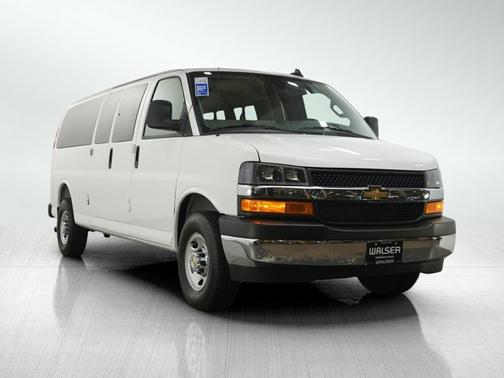 Summit White 2025 Chevrolet Express 3500 LT