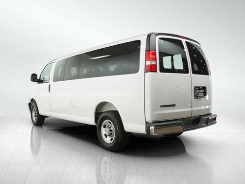 Summit White 2025 Chevrolet Express 3500 LT