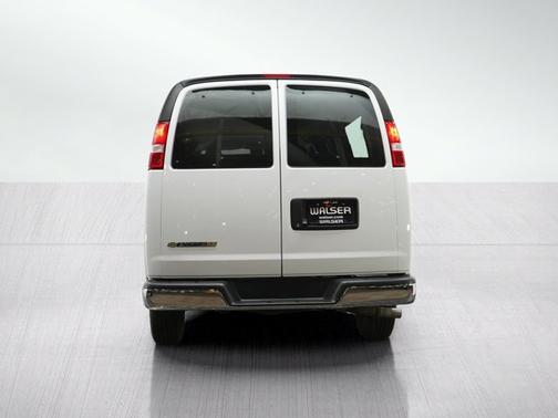 Summit White 2025 Chevrolet Express 3500 LT