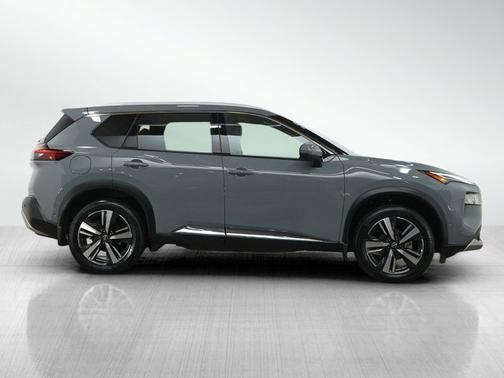 Boulder Gray Pearl 2023 Nissan Rogue Platinum