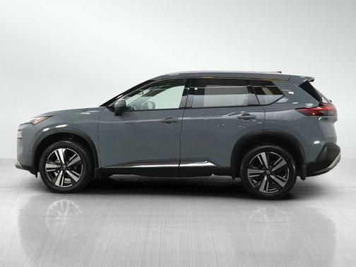 Boulder Gray Pearl 2023 Nissan Rogue Platinum