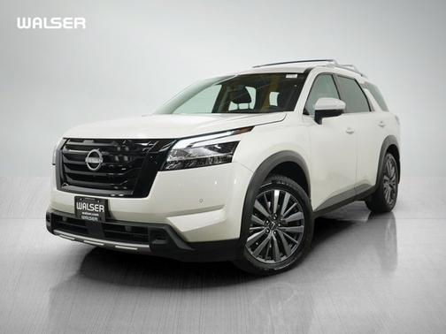 Pearl White Tricoat 2023 Nissan Pathfinder SL