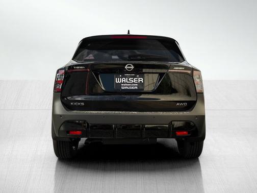 Super Black 2026 Nissan Kicks SV
