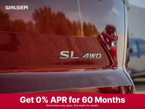 2025 Nissan Pathfinder SL