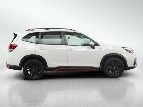 Crystal White Pearl 2021 Subaru Forester Sport