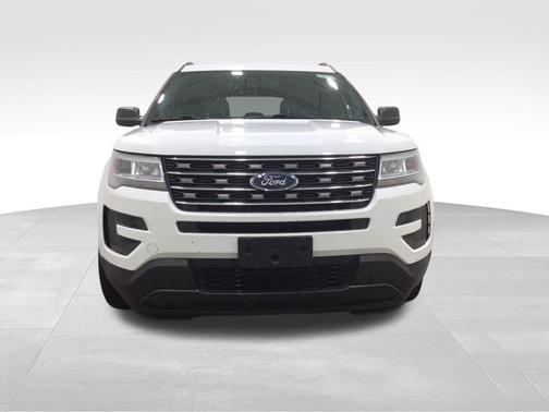 2017 Ford Explorer Base