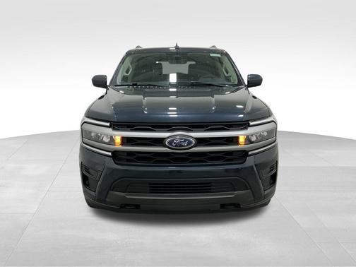 2022 Ford Expedition Max XLT