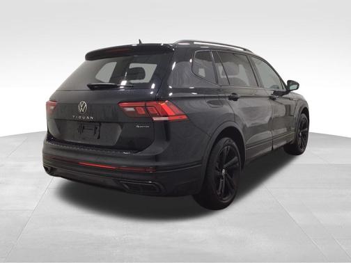 2024 Volkswagen Tiguan 2.0T SE R-Line Black 4MOTION