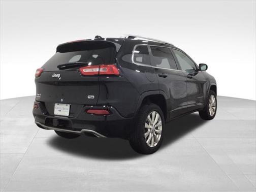 2017 Jeep Cherokee Overland