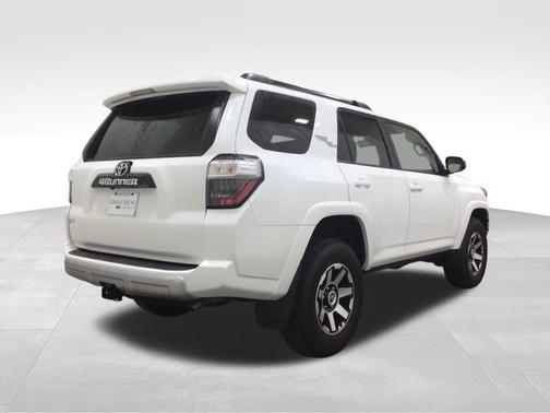 2024 Toyota 4Runner TRD Off Road
