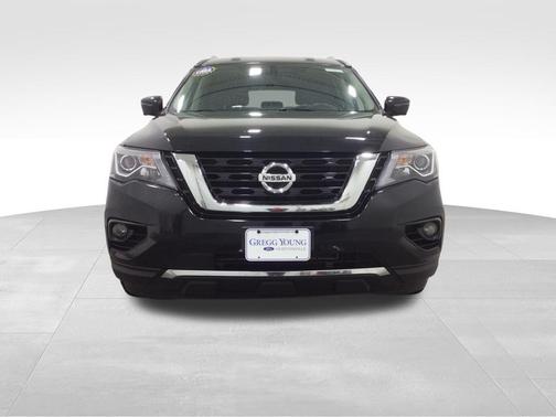 2017 Nissan Pathfinder SL