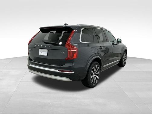 2022 Volvo XC90 T6 Inscription