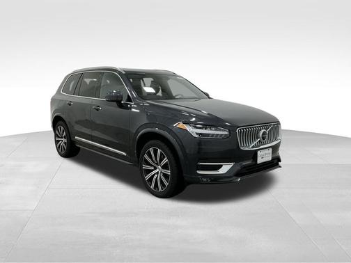 2022 Volvo XC90 T6 Inscription