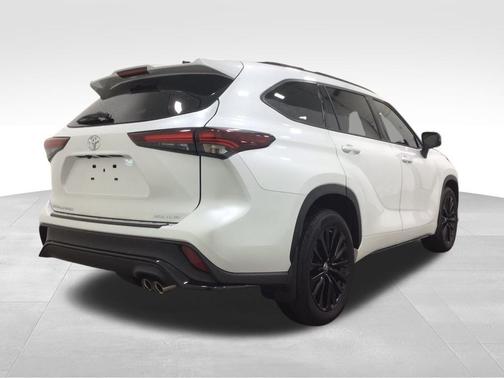 2024 Toyota Highlander XSE