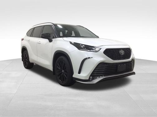 2024 Toyota Highlander XSE