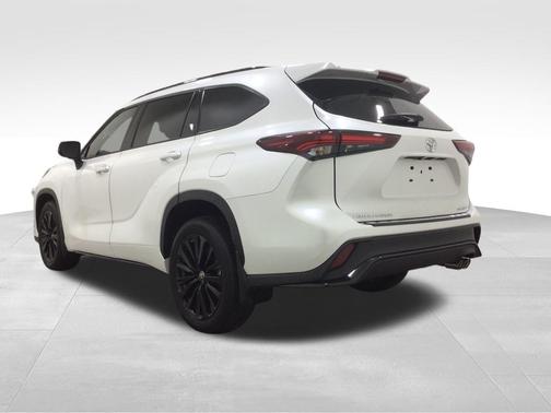 2024 Toyota Highlander XSE