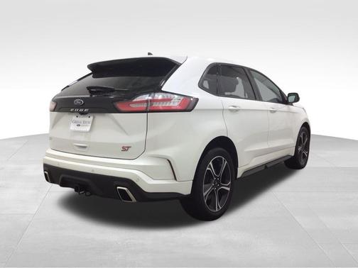 2022 Ford Edge ST