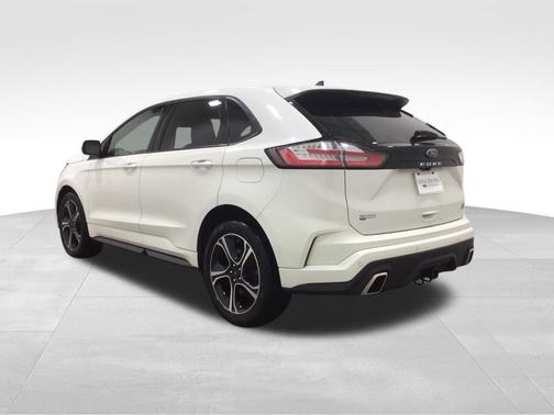 2022 Ford Edge ST