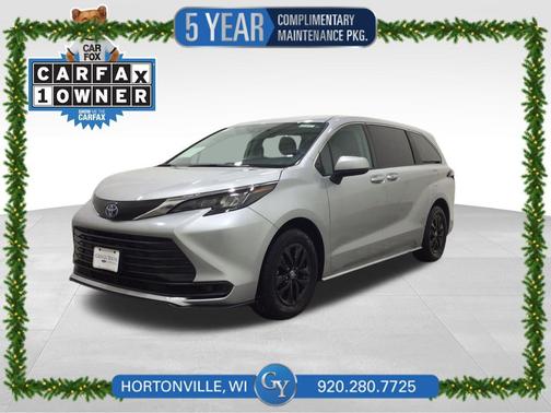 2024 Toyota Sienna LE