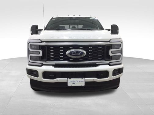 2025 Ford F-350 Platinum