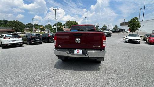 2021 RAM 2500 Tradesman Crew Cab 4x4 6'4' Box