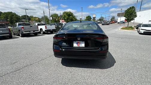 2025 Honda Accord LX 1.5T