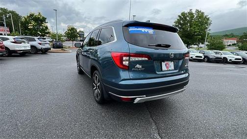 2020 Honda Pilot Touring 8-Passenger