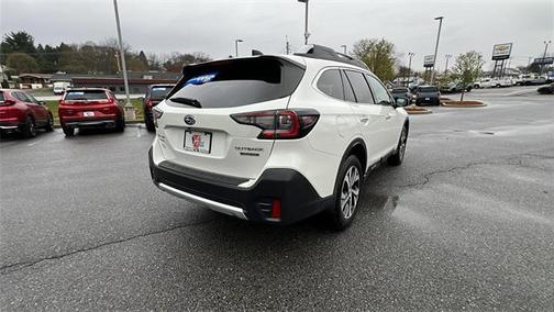 2022 Subaru Outback Touring