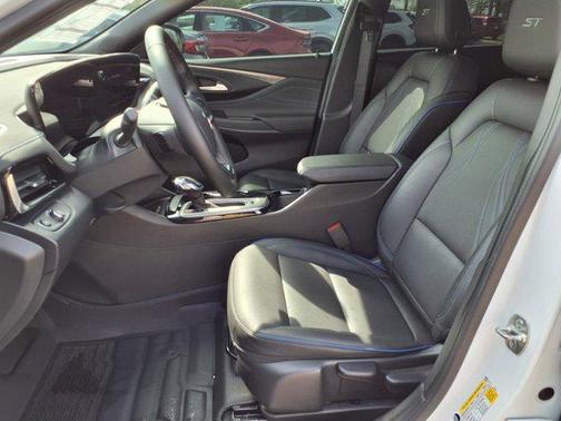 2024 Buick Envista Sport Touring FWD